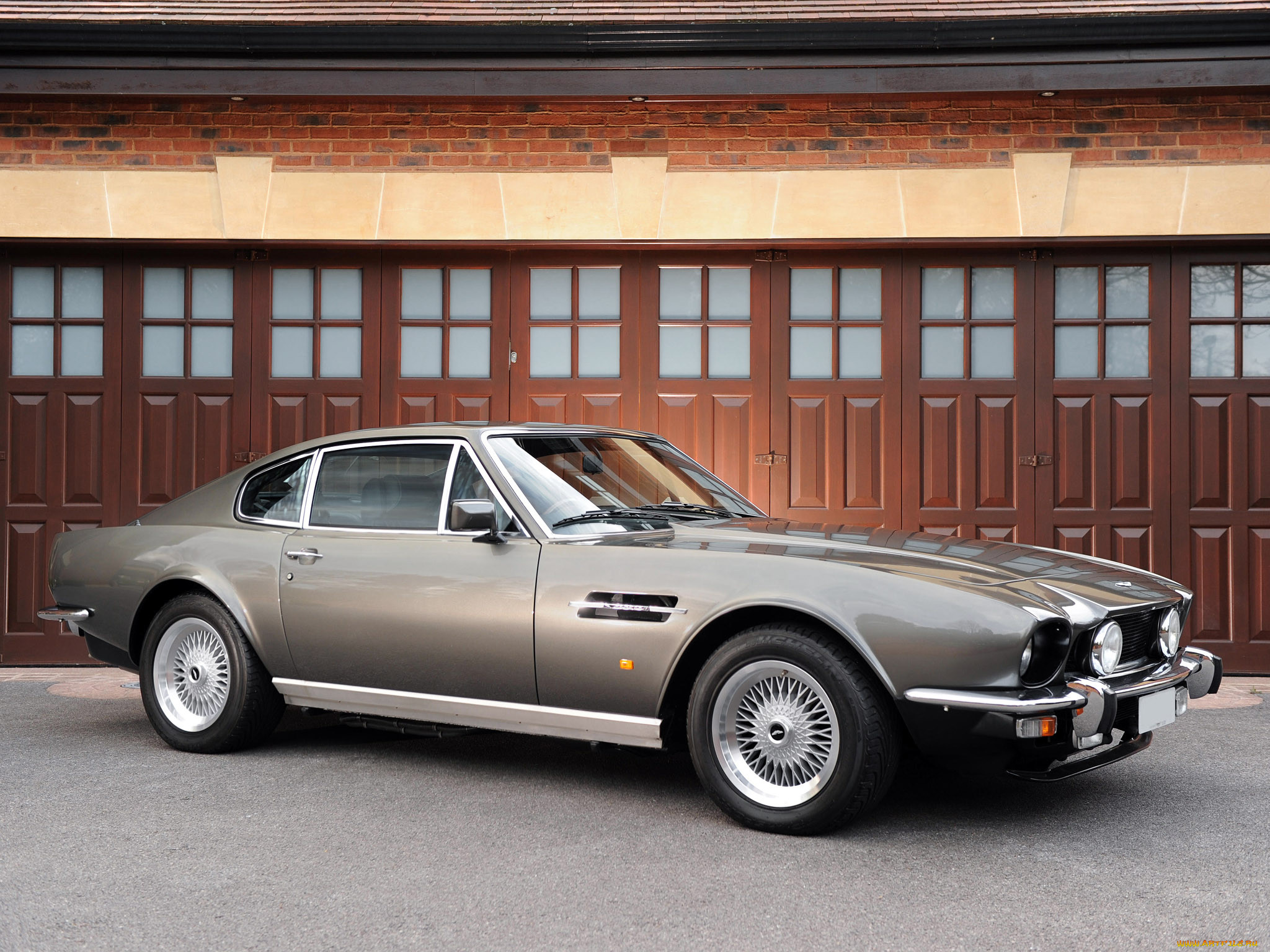 , aston, martin